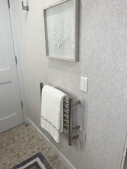 Amba HSP Amba Jeeves Model H Straight 7 Bar Hardwired Towel Warmer in Polished - HSP