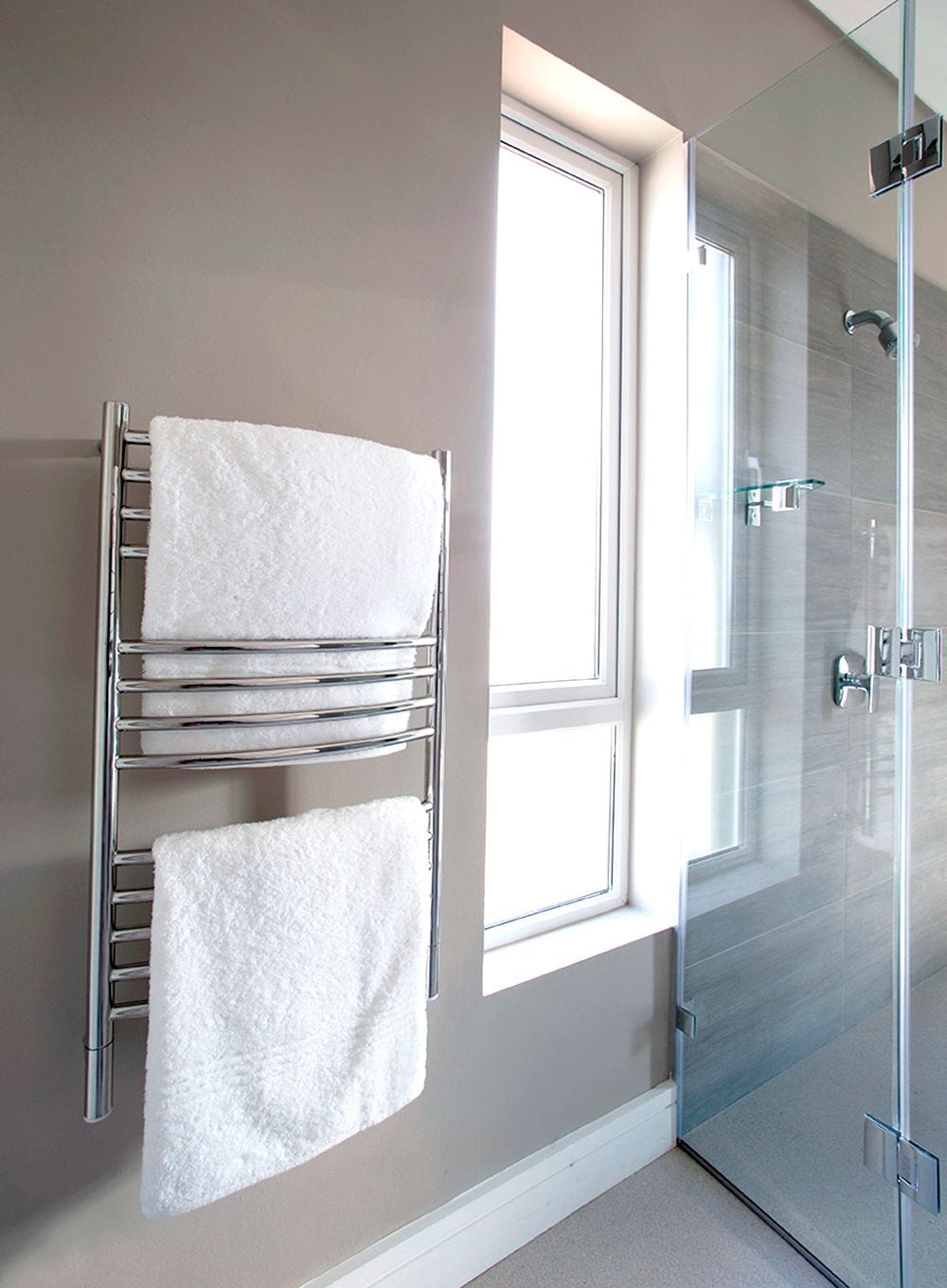 Amba CCP Amba Jeeves Model C Curved 13 Bar Hardwired Towel Warmer in Polished - CCP