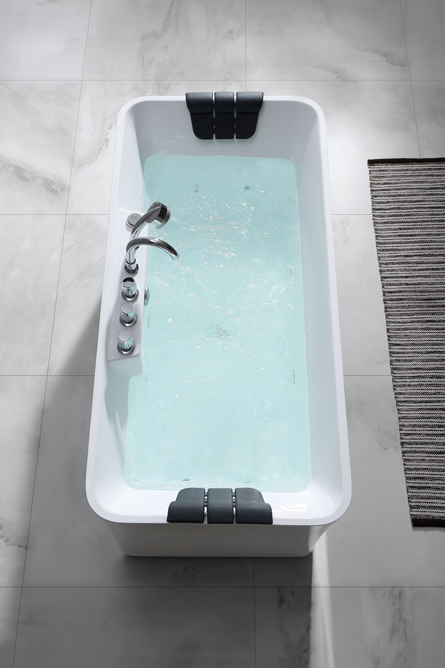 Empava EMPV-59AIS15 Empava - 59AIS15 59 in. Whirlpool Freestanding Bathtub