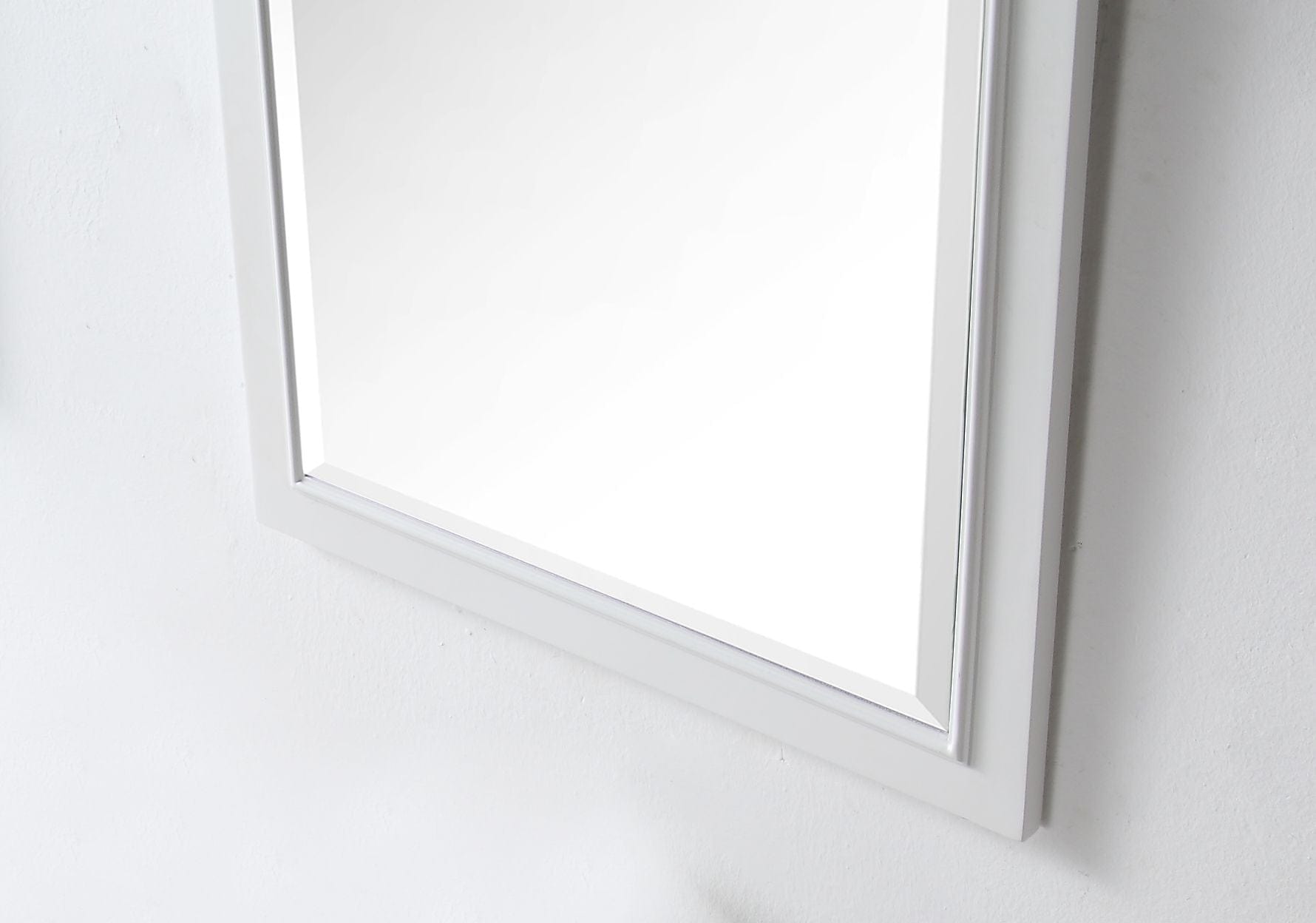 Legion Furniture WH7724-W-M Legion Furniture WH7724-W-M 24" x 36"Mirror