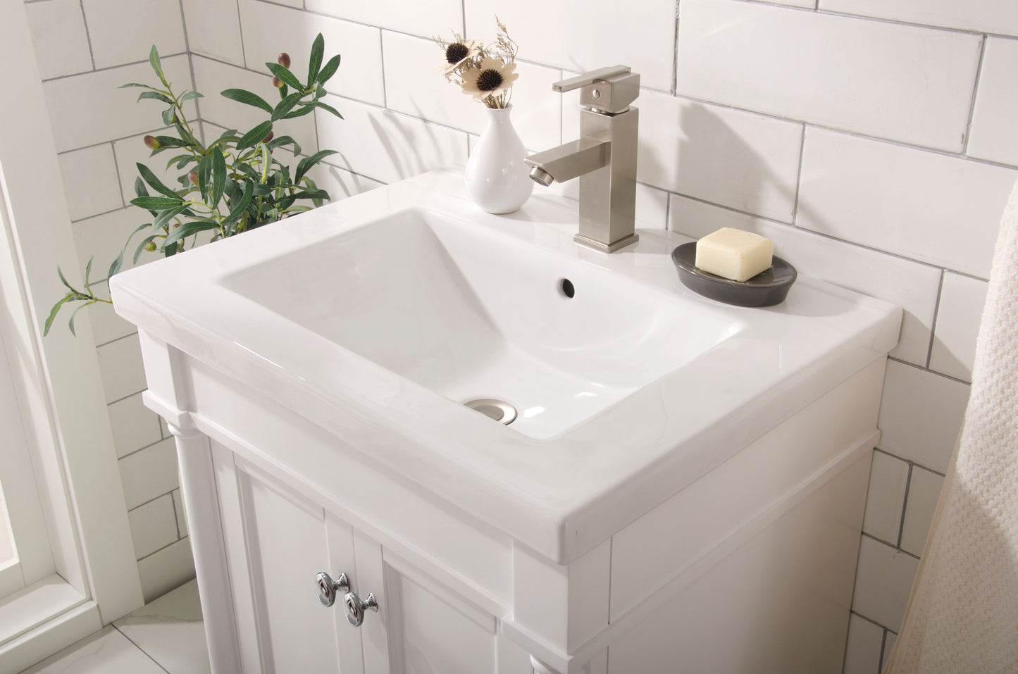 Legion Furniture WLF9224-W Legion Furniture WLF9224-W 24" White Sink Vanity