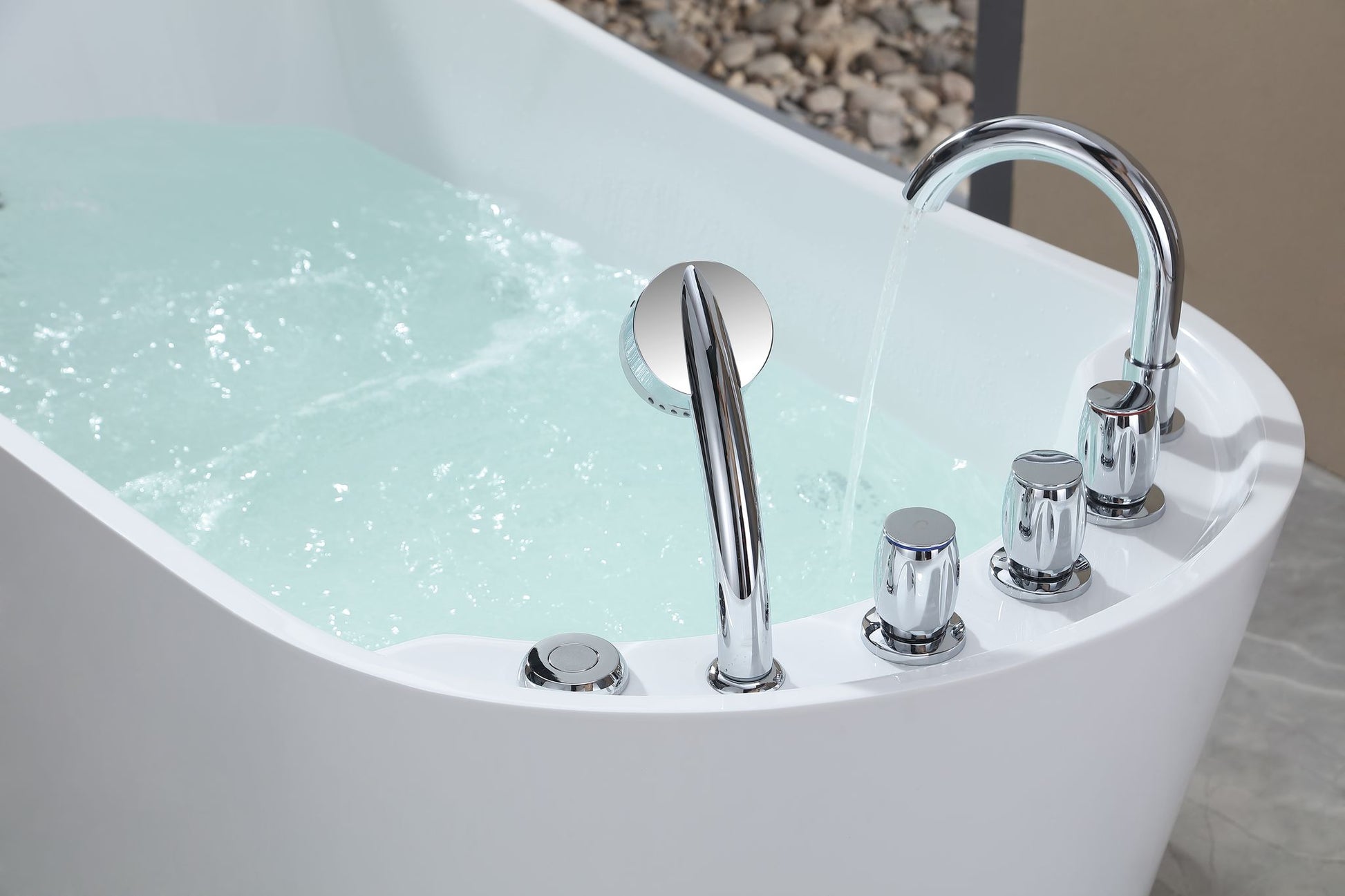 Empava - 67AIS09 67 in. Whirlpool Freestanding Acrylic Bathtub